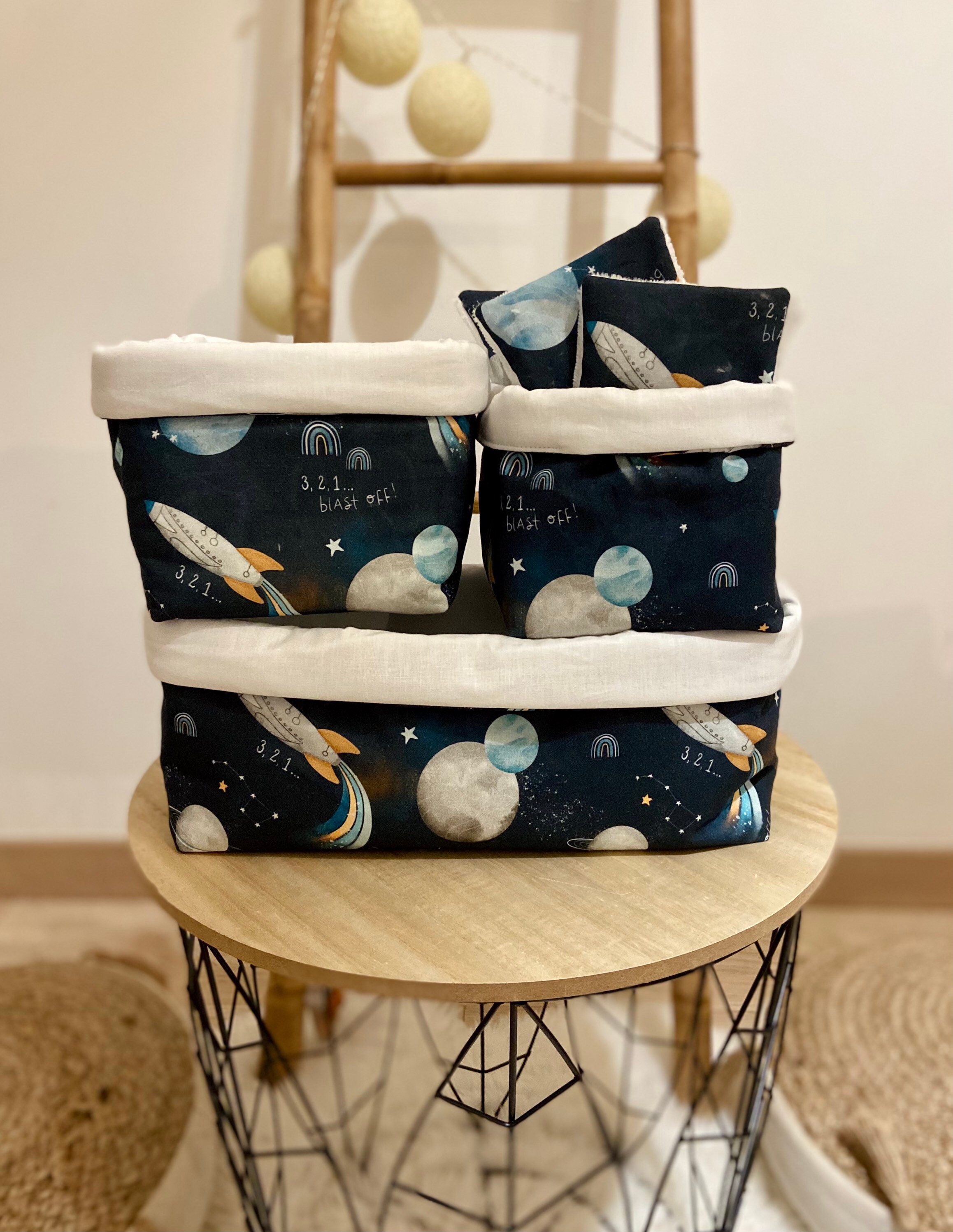 Panière en Tissu Pour Rangement Table à Langer Bébé Lingettes, Couches et Produits, Thème Espace