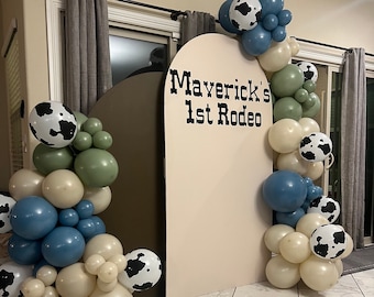 Ghirlanda di palloncini a tema cowboy, decorazioni per la festa di compleanno a tema rodeo.