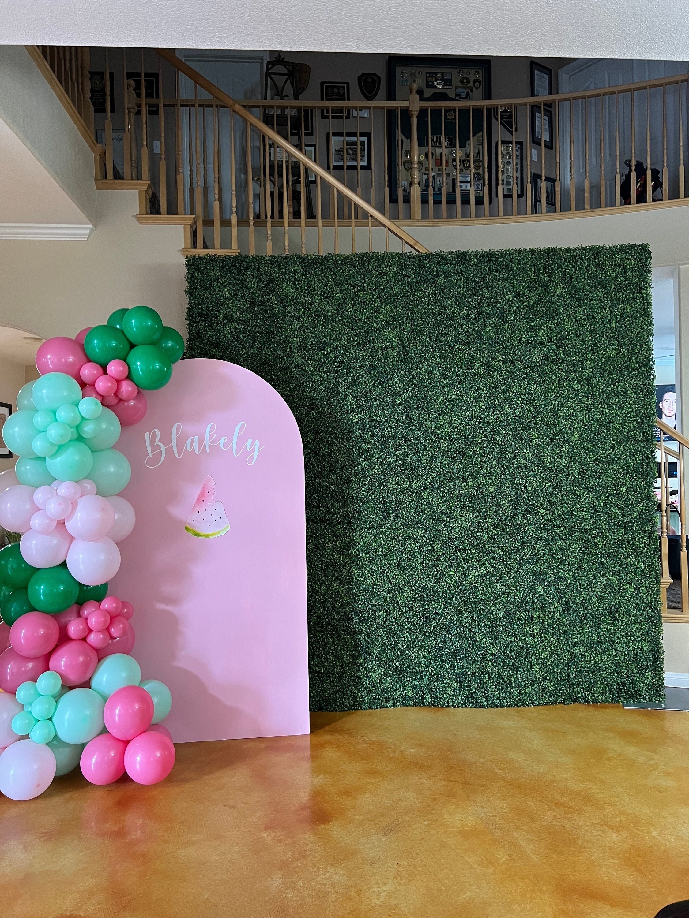 One in a melon DIY balloon kit, Watermelon balloon garland, green and pink balloon garland, watermelon party decor, one in a melondecoration