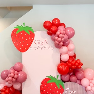 Berry first birthday balloons, Strawberry balloons, berry balloons, strawberry balloon garland, berry first birthday party decorations,berry