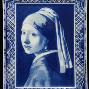Royal Delft Blueware Plate: Girl with a Pearl Earring, Vermeer Reproduction (Gift Box)