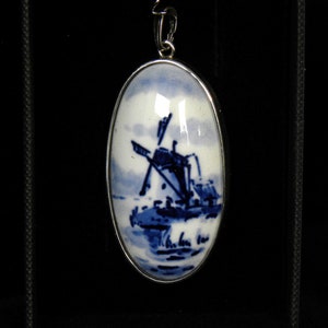 Royal Delft blue handpainted medallion in silver frame, windmill decor Porceleyne Fles, with gift box image 1