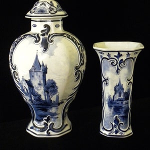 Royal Delft rare antique 1908 VERY LARGE handpainted two-piece kaststel: covered pul & beaker vase w. romantic scene Porceleyne Fles image 1