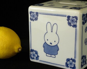 Royal Delft blue handmade Miffy piggy-bank cube (Porceleyne Fles, with gift box)