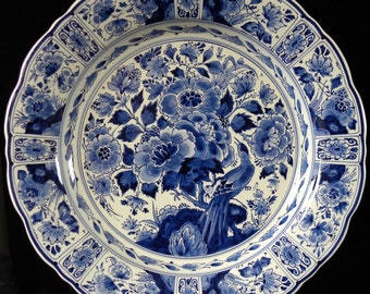 Royal Delft blue (1987) VERY LARGE handpainted commissioned plate with flowers and bird (Porceleyne Fles, as new)