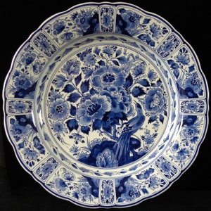 Royal Delft blue 1987 VERY LARGE handpainted commissioned plate with flowers and bird Porceleyne Fles, as new image 1