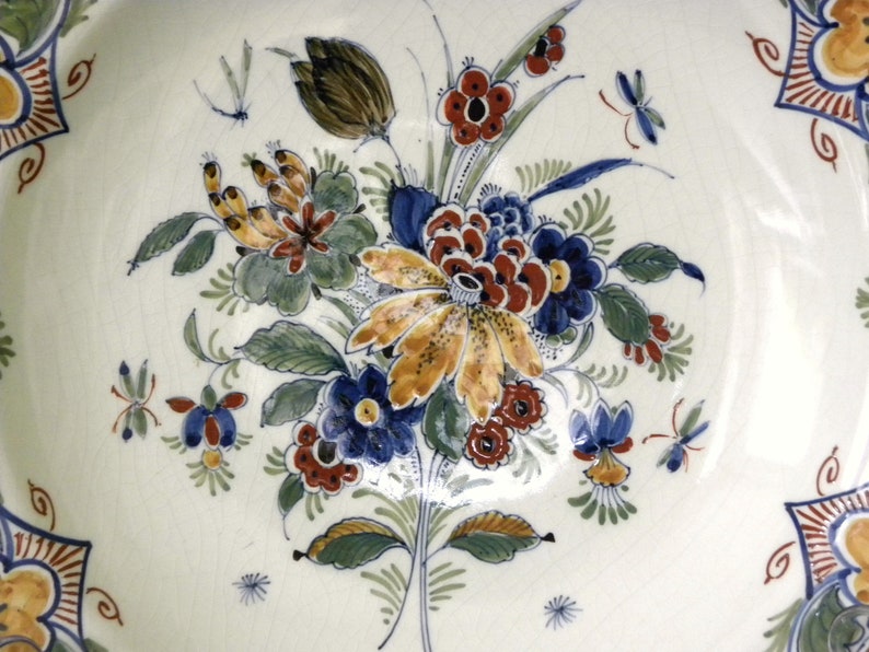 Royal Delft antique 1919 handpainted polychrome plate with floral decor Porceleyne Fles image 3