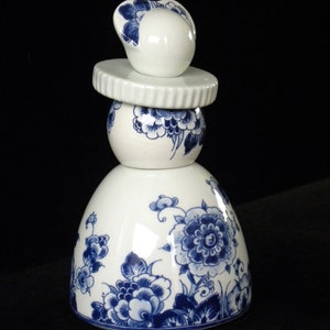 Royal Delft blue handmade Proud Mary Classic Flowers Porceleyne Fles, with gift box image 2