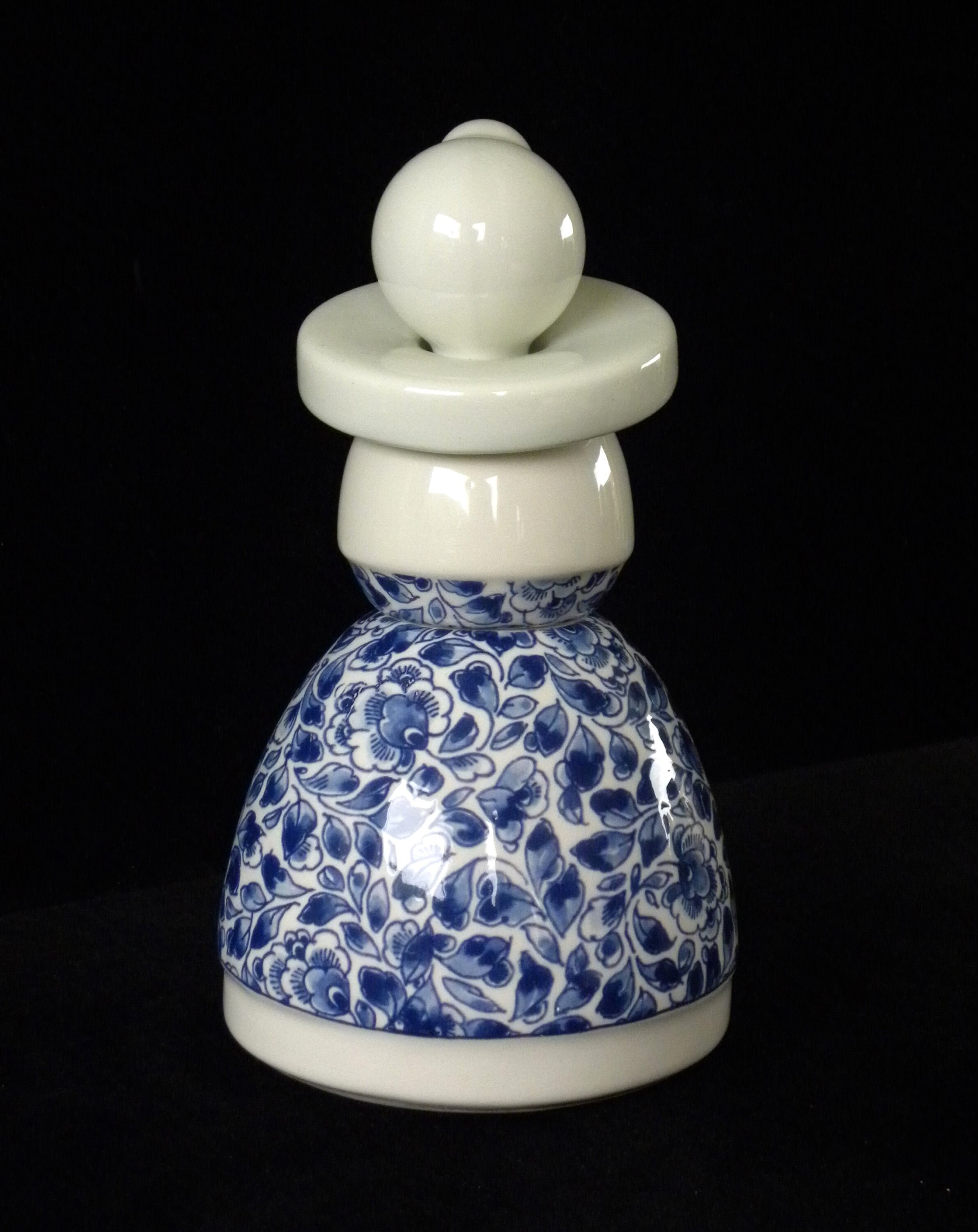 ロイヤルデルフト　プラウドメアリー Royal Delft Proud Mary Figurines - 6.5