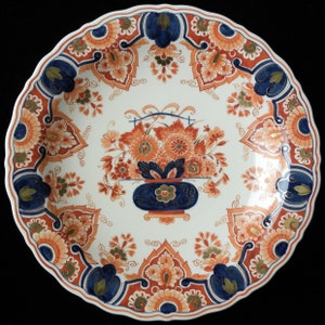 Royal Delft Pijnacker 1975 handpainted plate with floral motive Porceleyne Fles image 1