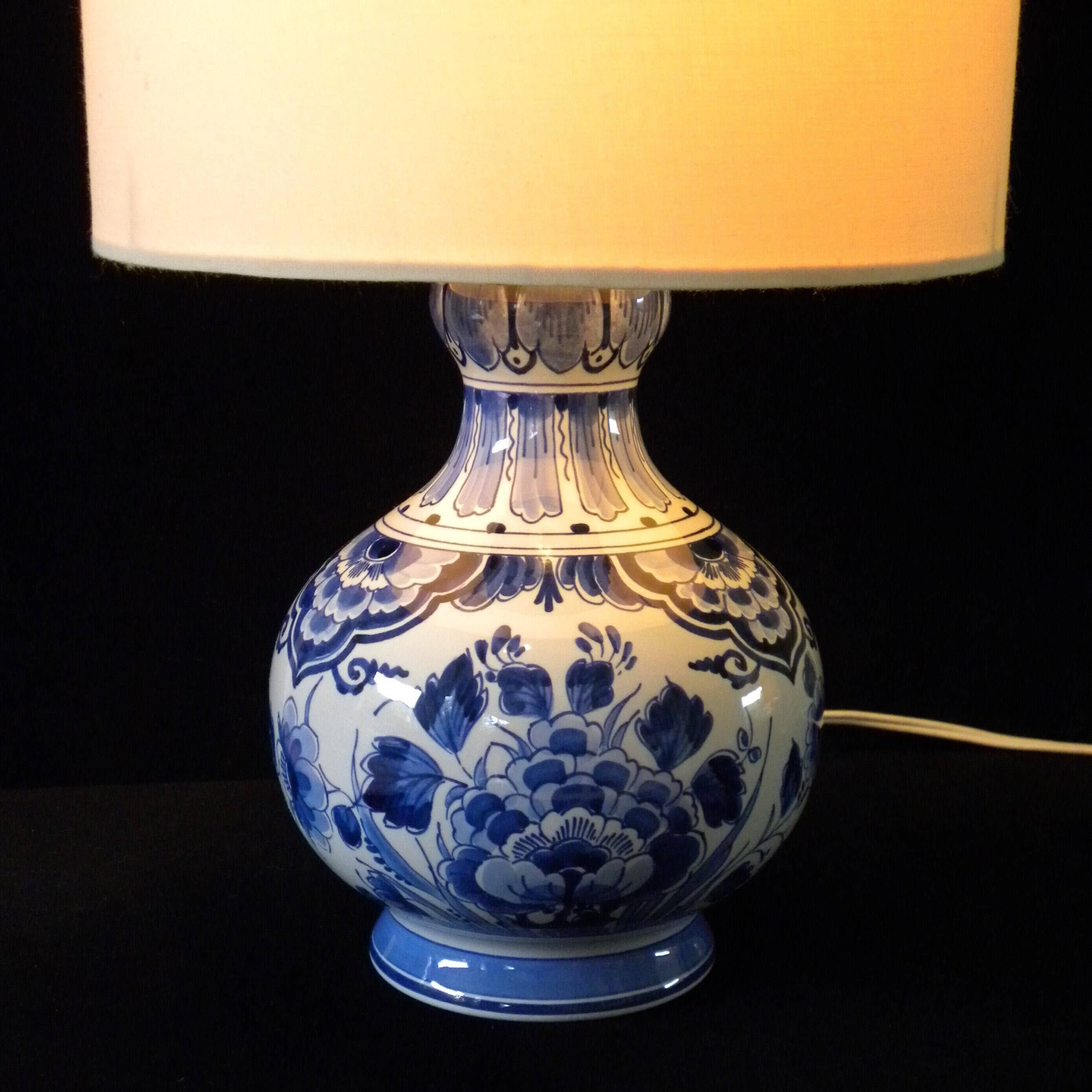 Royal Delft Blue (1973) Handpainted Lamp With Floral Motif