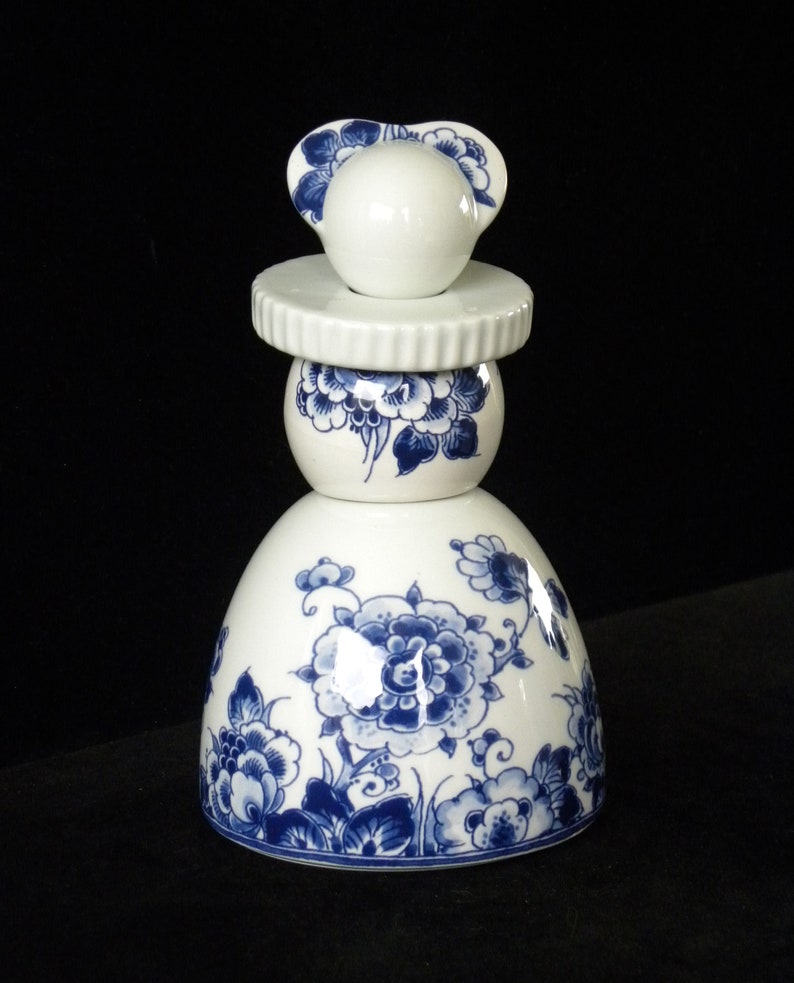 Royal Delft blue handmade Proud Mary Classic Flowers Porceleyne Fles, with gift box image 3