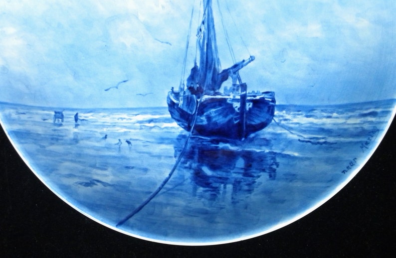 Royal Delft blue 1960 handpainted plate seascape with incoming ship after H.W. Mesdag Porceleyne Fles image 2