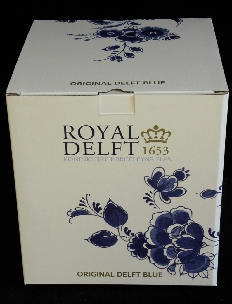 Royal Delfts blauwe grote tulpenvaas met 6 sjacheraars en floraal decor Porceleyne Fles, met geschenkdoos image 9
