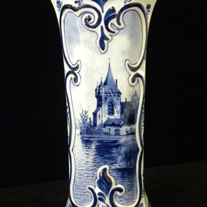 Royal Delft rare antique 1908 VERY LARGE handpainted two-piece kaststel: covered pul & beaker vase w. romantic scene Porceleyne Fles image 4