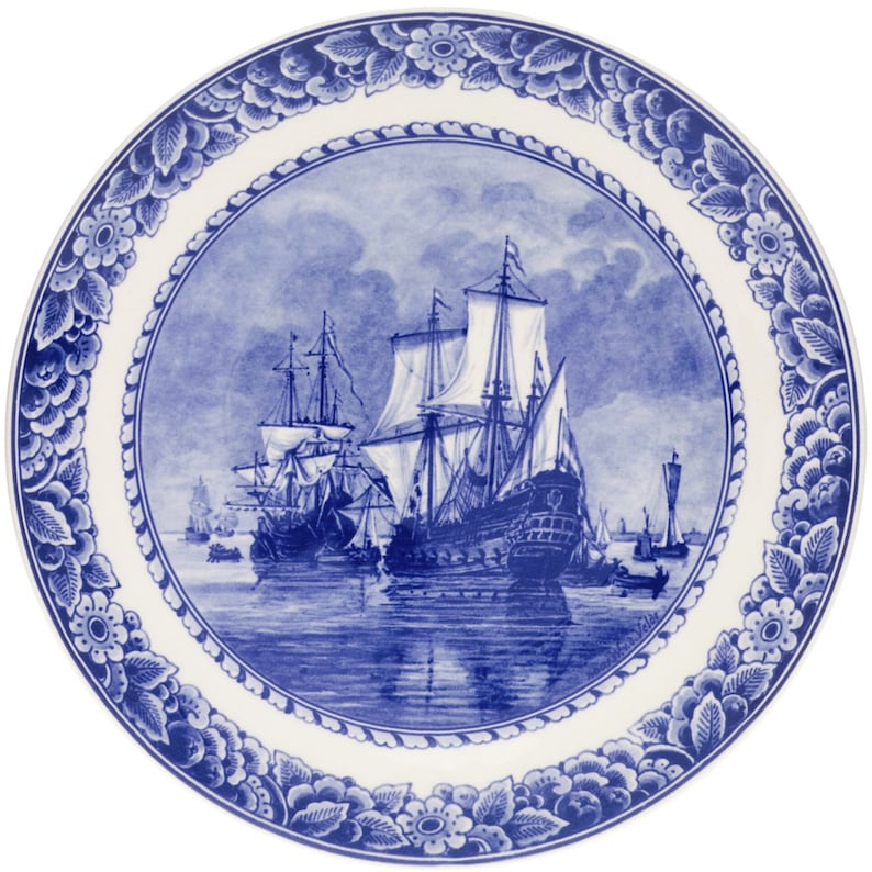 Royal Delft blue handmade Blueware plate with ships after Willem van de Velde Porceleyne Fles, with gift packaging image 5