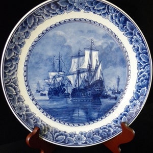 Royal Delft blue handmade Blueware plate with ships after Willem van de Velde Porceleyne Fles, with gift packaging image 1