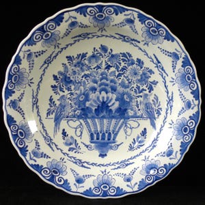 Royal Delft blue (1956) handpainted plate with flower basket and birds (Porceleyne Fles)