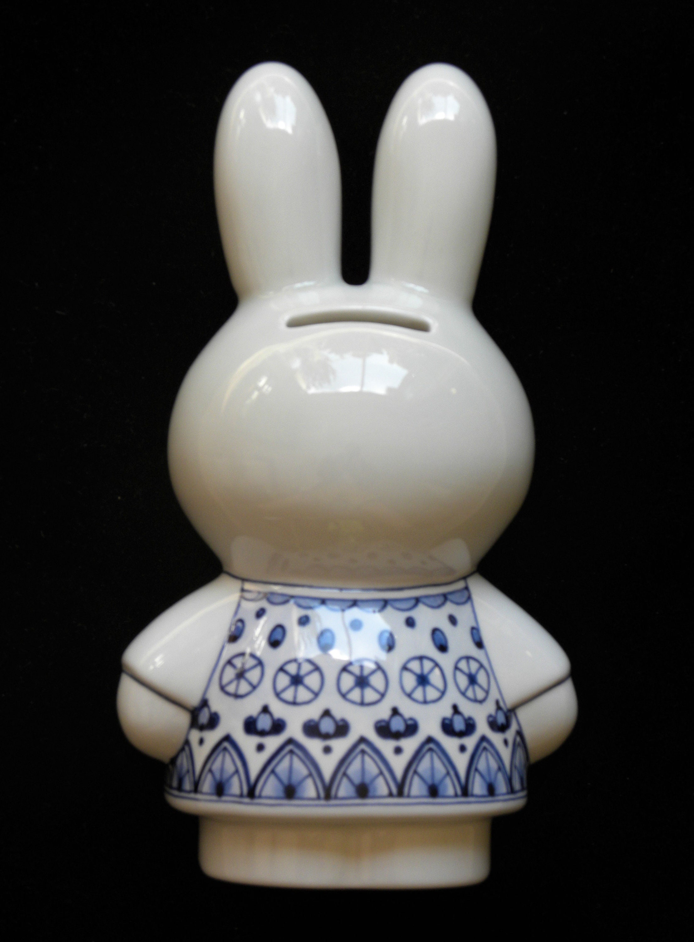Royal Delft Blue LARGE Handpainted Miffy (porceleyne Fles Royal Delft Blue LARGE Handpainted Miffy (porceleyne Fles