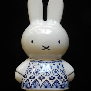 Royal Delft blue large handpainted Miffy Porceleyne Fles, with gift box デルフトブルーミッフィー image 1