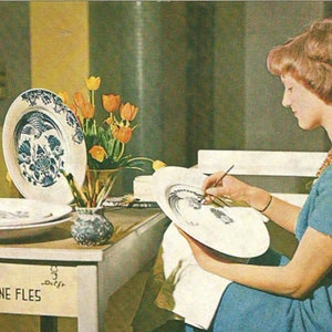 Royal Delft antique 1922 LARGE handpainted plate with bird of paradise Porceleyne Fles image 4