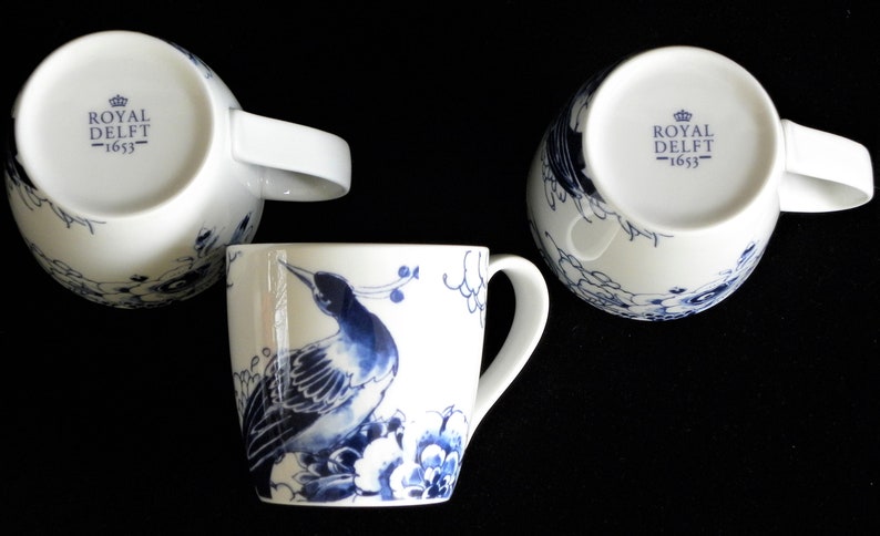 Royal Delft blue THREE handmade porcelain peacock mugs Porceleyne Fles, with gift bag image 3