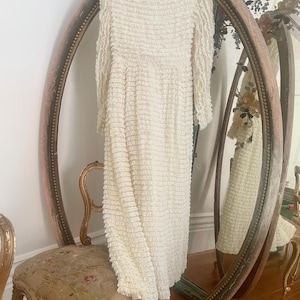Pretty 1950&#39;s vintage off white multi tiered petticoat lace banded wedding dress beautiful display / decor