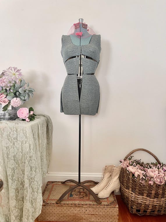 vintage dress form ADJUSTABLE PURPLE MANNEQUIN ON COLLAPSIBLE STAND Vintage Sally Stitch Dress Form