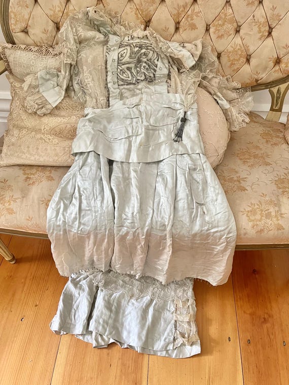 Stunning RARE Victorian Collectible Titanic Era 1910's Shabby Silk