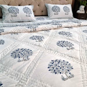 Hand Made Print Comforter Razai Quilt blanket Light weight Kantha Floral Printed Quilt, Floral Printed Hand Block Razai Blanket, Duvet Cover