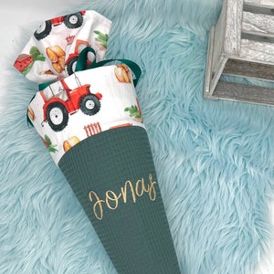 Cornet d'école personnalisable en piqué gaufré et popeline/cadeau/inscription scolaire/cornet garderie/cornet bonbons/fait main/coussin/rentrée scolaire/unique