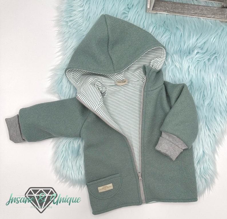 Walkjacke / Walkmantel Kinder Babys gefüttert / viele Stoffe wählbar / Zipfel o. Runde Kapuze, alles frei Wählbar : Waldtiere / Teddyfell Bild 1