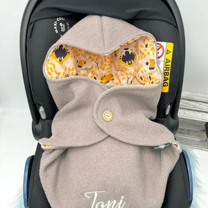 Gepersonaliseerde wikkeldeken voor babyautostoel 3-puntsgordelsysteem van wol en jersey/cadeau/geboorte/doop/handgemaakt/babyshower/wol