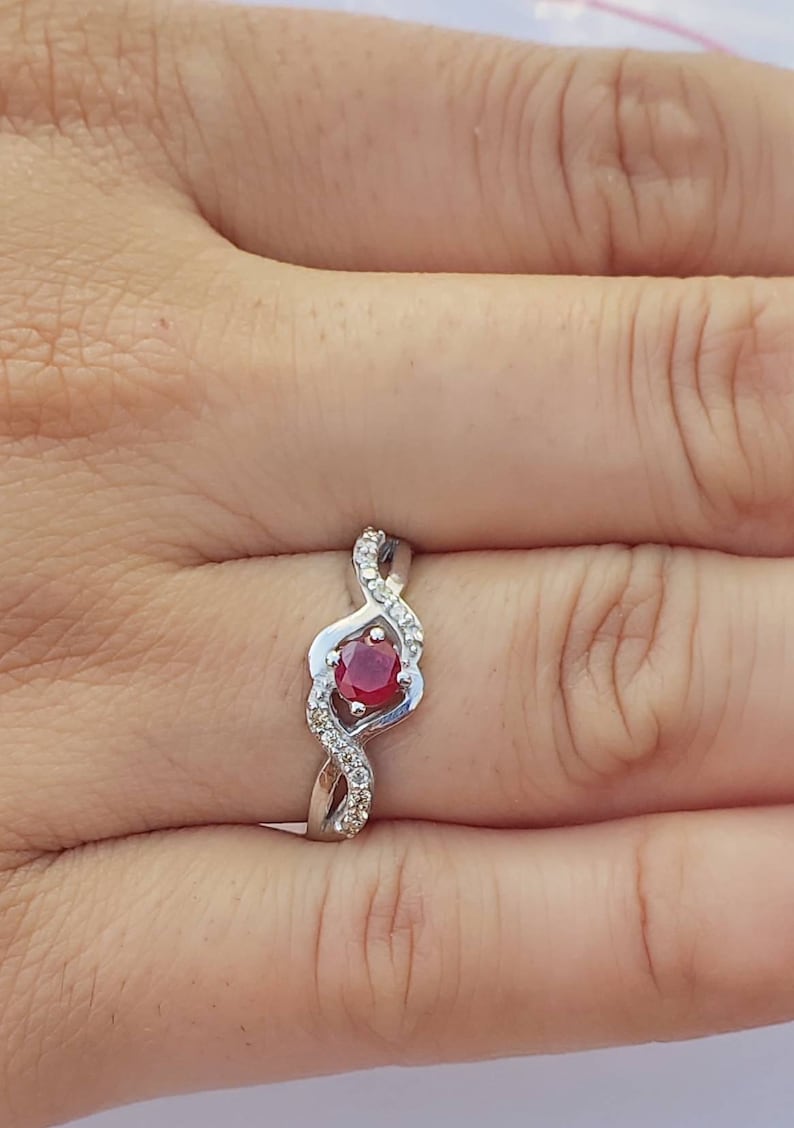 Natural ruby 0.4 carat and diamonds 0.14 carat 925 sterling silver ring GF Hand made ring very good quality of ruby shape round