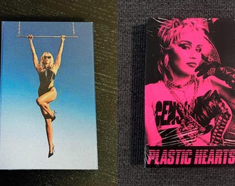 Miley Cyrus - Endless Summer Vacation & Plastic Hearts / Audio Cassettes