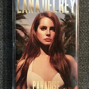 Lana Del Rey - Paradise / Audio Cassette