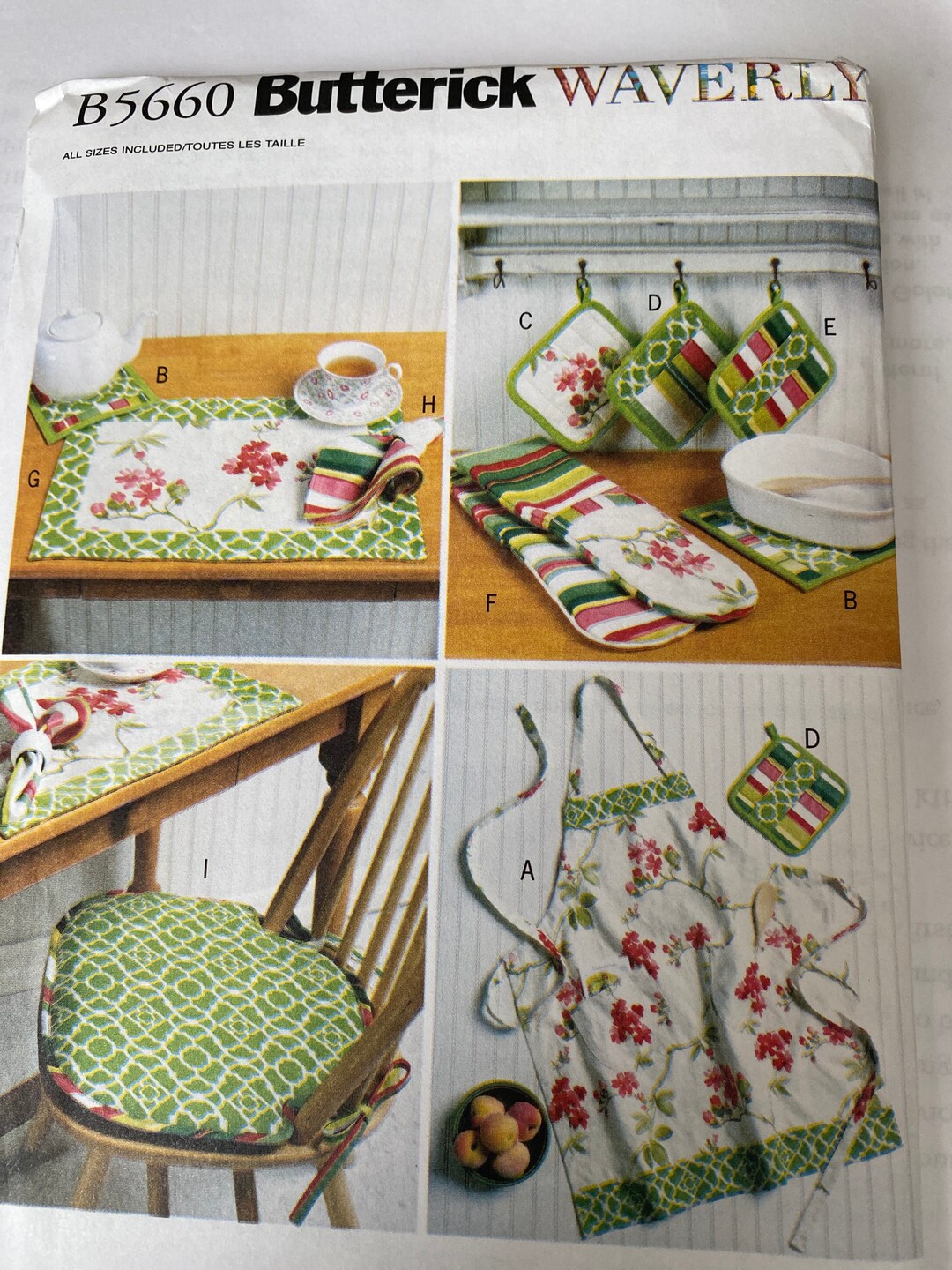 Butterick Waverly B5660 Rare Uncut Sewing Pattern for Apron, Hot Pads