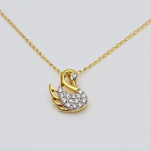 10K 14K 18K Solid Gold / Diamond Swan Necklace / Swan Charm Pendant Necklace / Lucky Swan Minimal Diamond Necklace / Solid Gold Swan Pendant