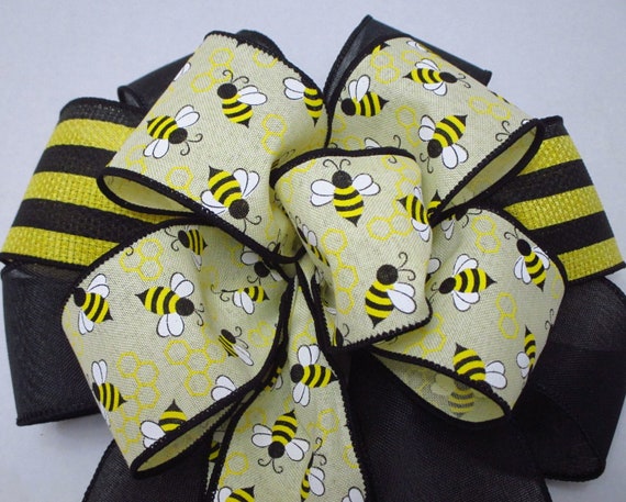 on Yellow Tint  10 Honeycomb Bees Bow