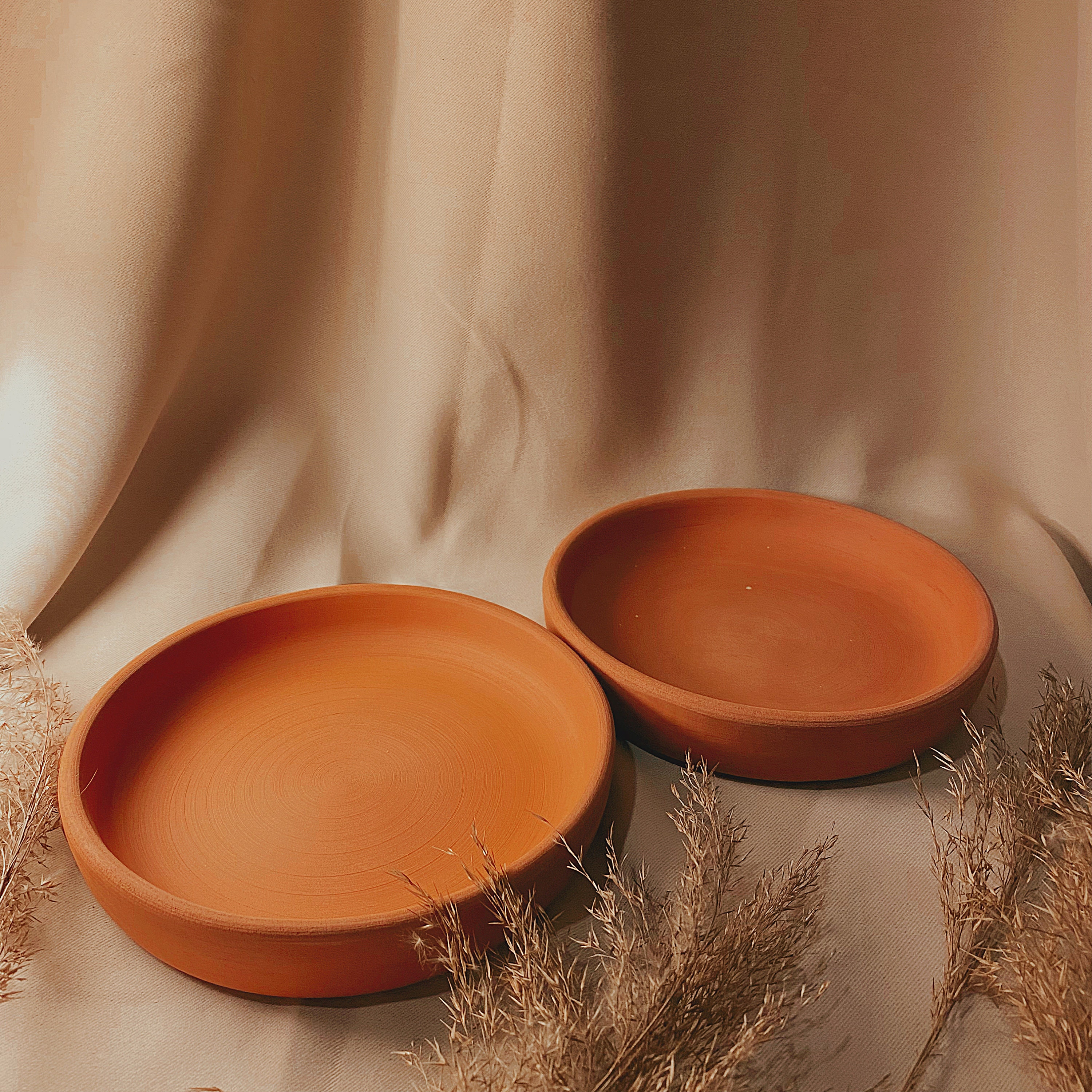 Terrakotta-Teller Von Fratelli Colì - Handgefertigt, 29 Cm, Ockergelb & Rustikal