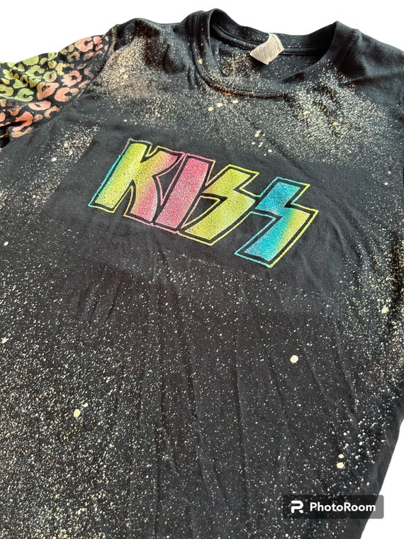 custom tee with 70s KISS ironon transfer Gem