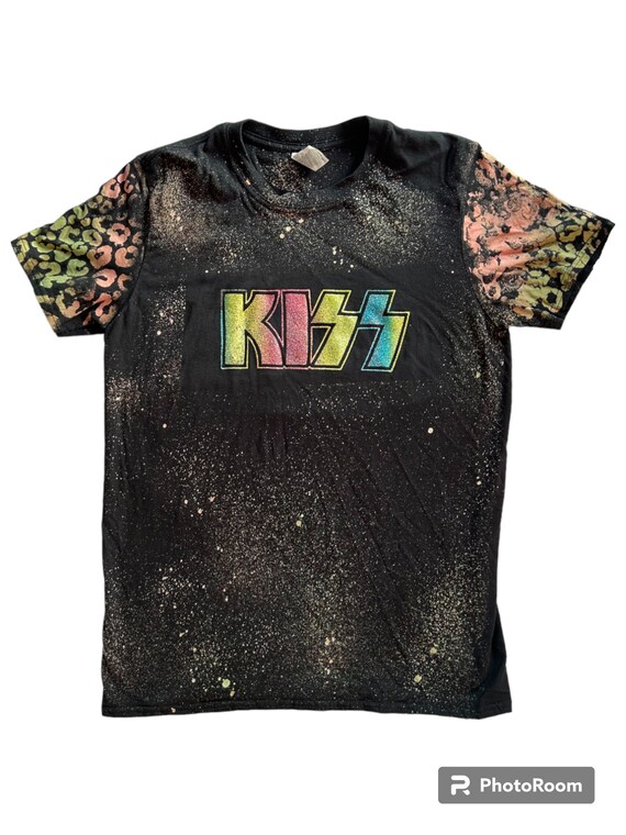 custom tee with 70s KISS ironon transfer Gem