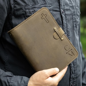 Christian Journal for Men Personalized Prayer Journal Ordination Gift Leather Scripture Notebook with Cross for Dad Pastor Appreciation Gift