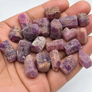 100 Ct Natural Rough Ruby Gemstones, 20 Unheated Raw Ruby Pieces, 9–5 mm, July Birthstone, Faceting and Mineral Specimens