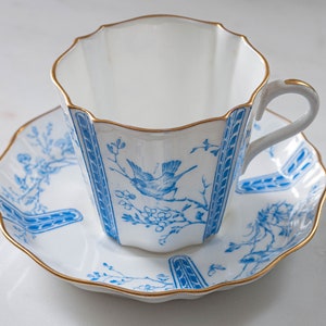 Wedgwood Tea Cup Duo c. 1891 - 1900