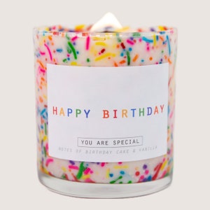 Birthday Sprinkle Candle – Vanilla Cake Scent, Soy Wax, Wood Wick (Hand‑Poured)