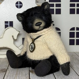 ブラックモヘアテディベア OOAK – ハンドメイドアーティストベア、ユニークなコレクターズギフト
