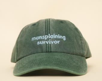 Mansplaining Survivor Cap bestickt | Statement Damen Cap | Feministische Kappe | Funny Geschenk für Freundin | Bestickte Cap minimalistisch