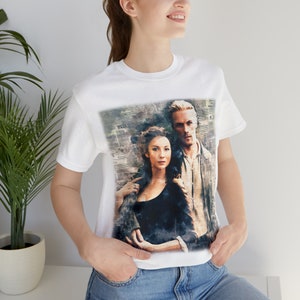 Vintage Outlander fan art Claire Fraser Jamie Fraser Unisex Tee Shirt Sam Heughan fan art