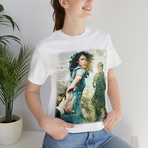 Vintage Outlander Claire Fraser fan art Unisex Tee Shirt for Outlander movie fans.